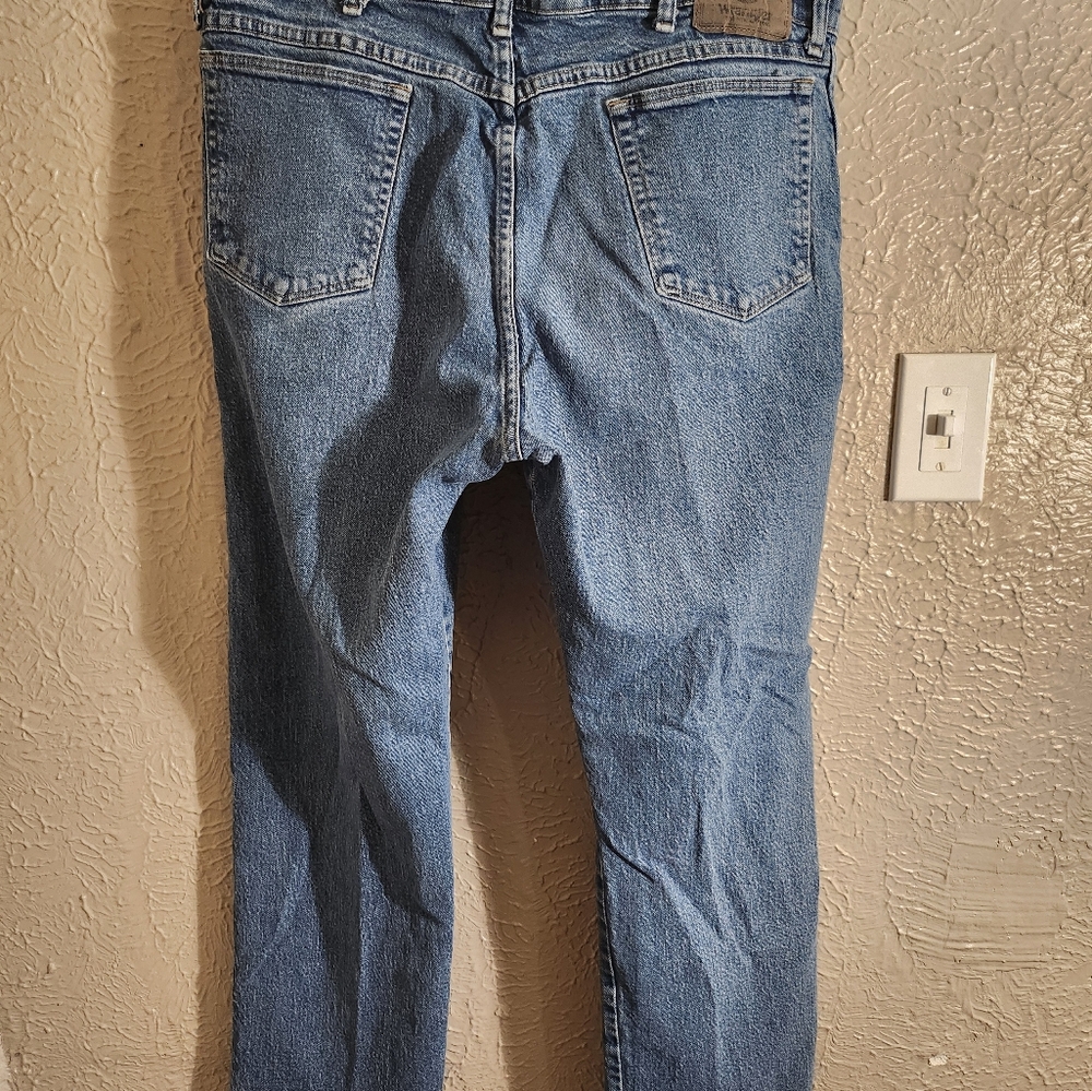 WTANGLER Classic Blue Denim Jeans - Picture 3 of 4